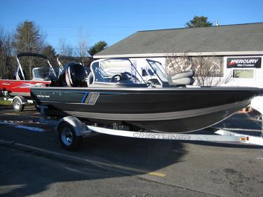 Crestliner Boats